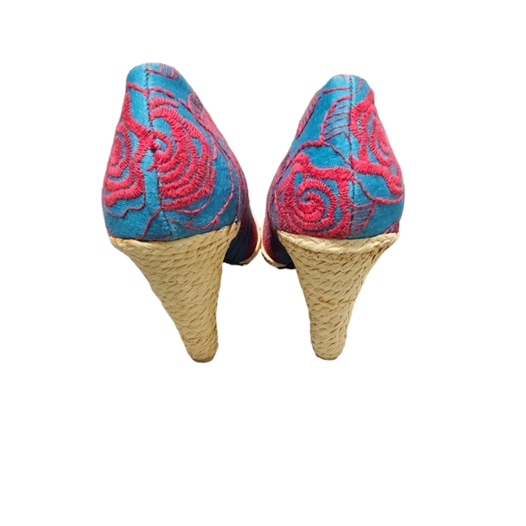 NAUGHTY MONKEY* High Tea Pump - Picture 5 of 7